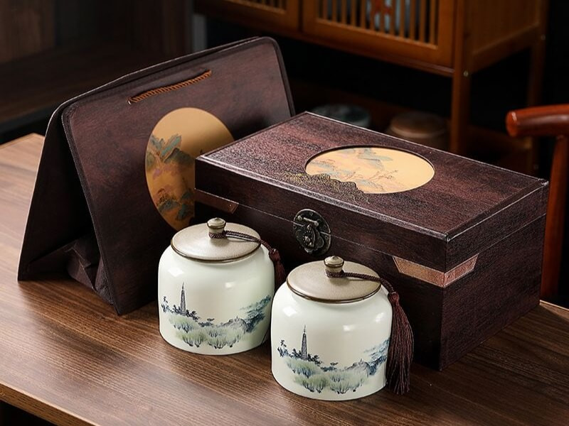 Hộp trà ngoại nhập