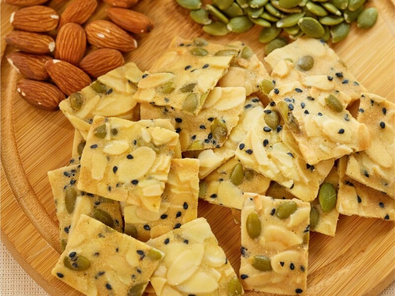Bánh, snack từ hạt dinh dưỡng