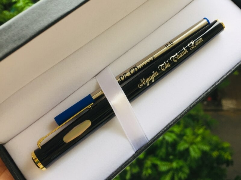 Bút máy khắc tên cao cấp