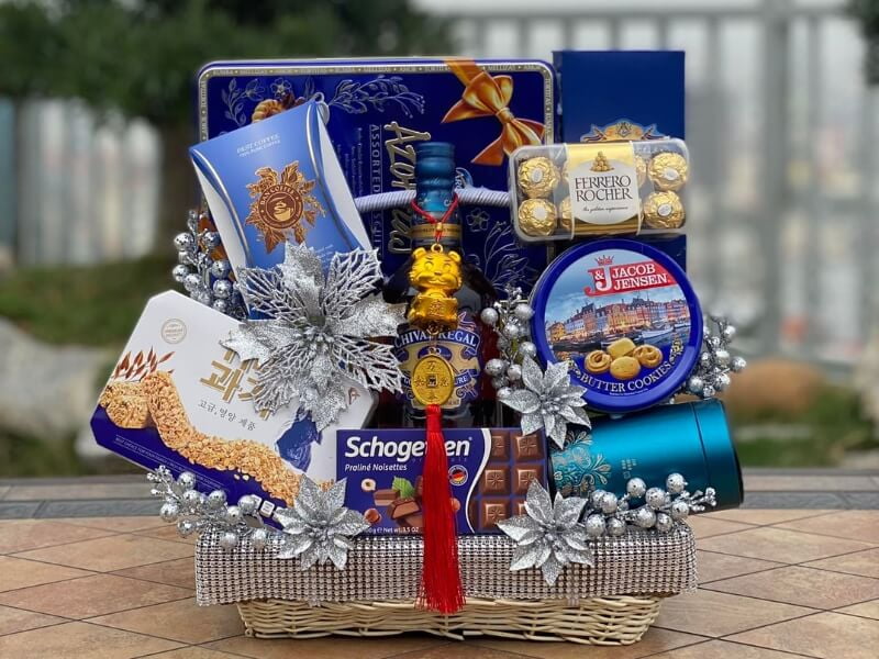 mẫu giỏ quà Tết Happy Gift Store