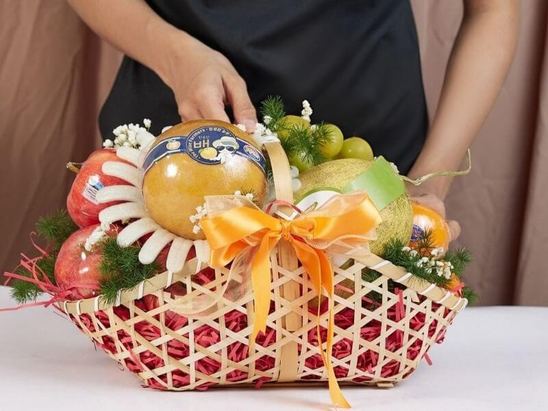 Giỏ hoa quả nhập khẩu Tết