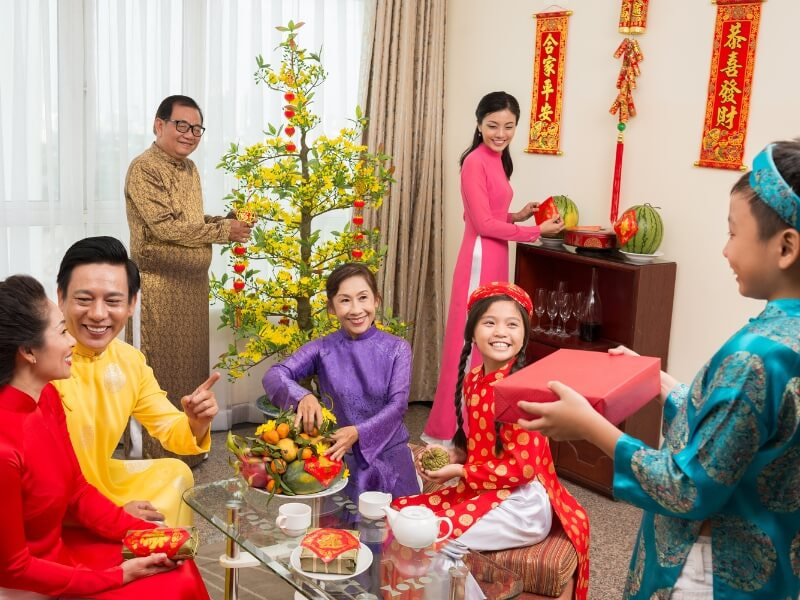 quà tết cho người cao tuổi