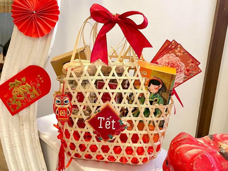Giỏ quà Tết hạt dinh dưỡng giá từ 100k 
